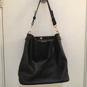 Antik Kraft Black bucket shoulder bag